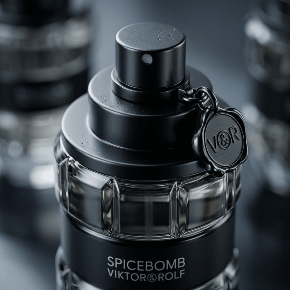 Spicebomb by Viktor & Rolf, 1.7 oz EDT Spray for Men - Unik Glow